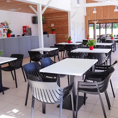 Village De Chantonnay