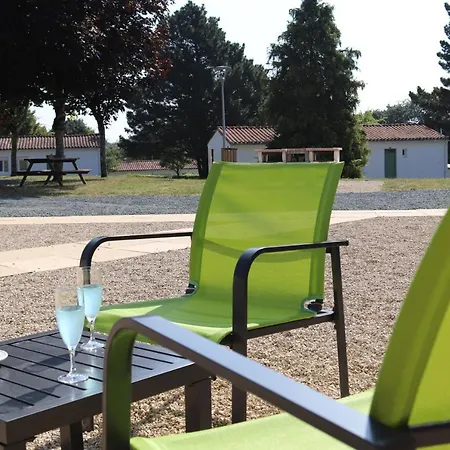 Village De 3* Chantonnay