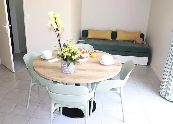 尚托奈假期村庄酒店 3*