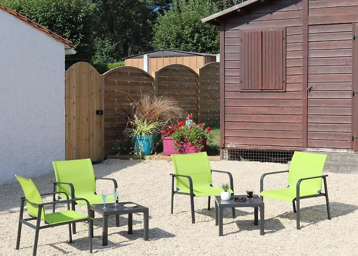 Village De 3* Chantonnay